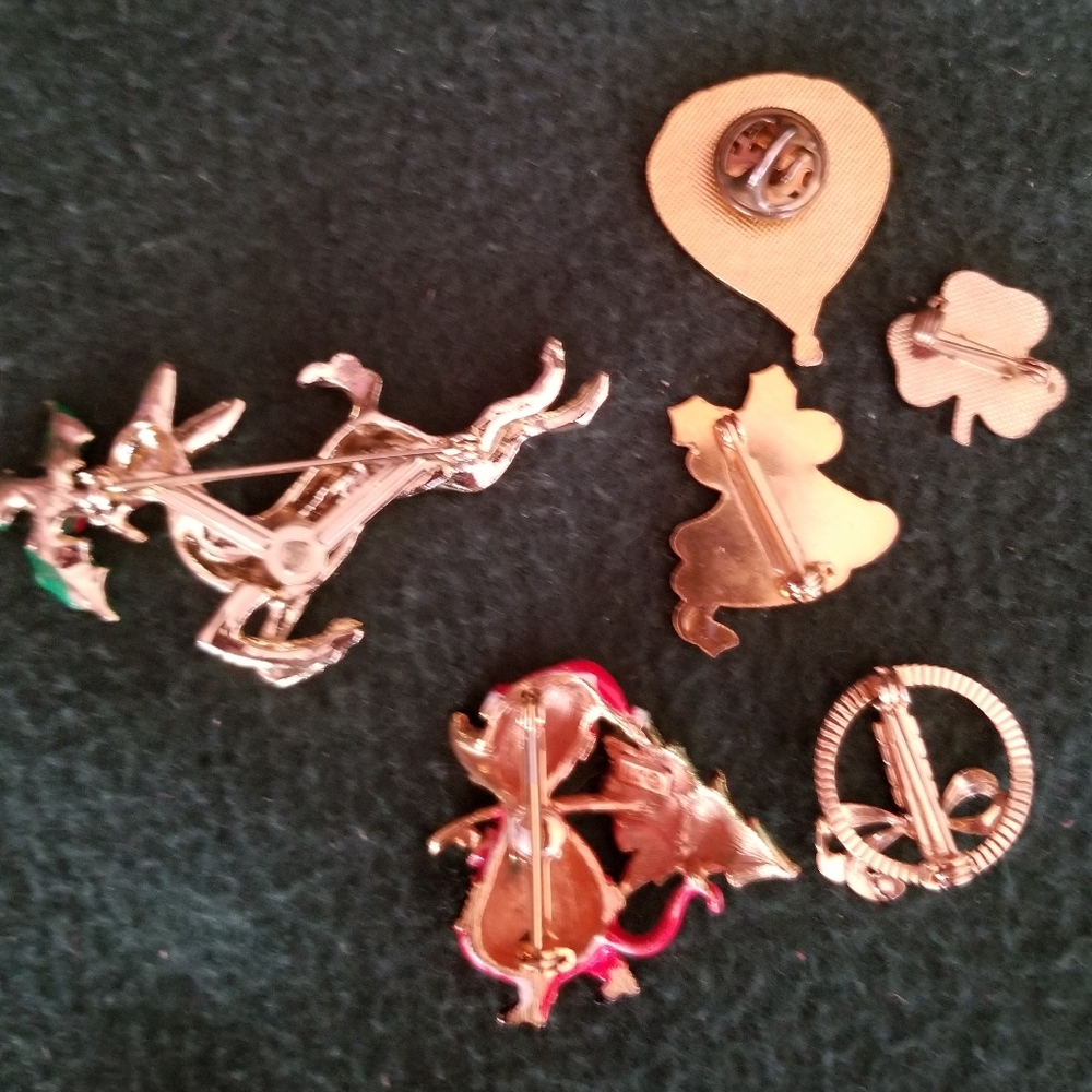 Vintage pins (6 total) - Picture 5 of 5